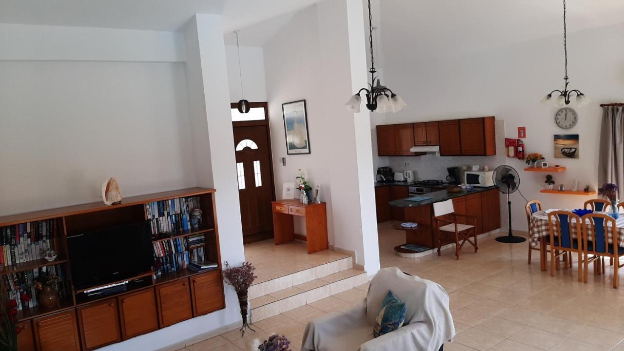 Chriseleni Latchi Villas Polis ภายนอก รูปภาพ
