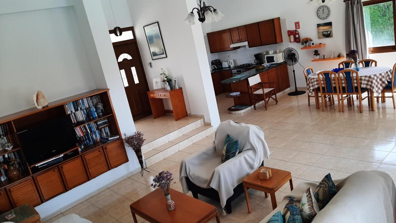 Chriseleni Latchi Villas Polis ภายนอก รูปภาพ