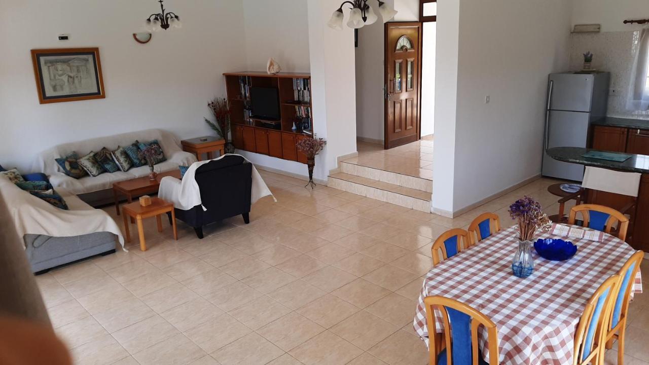 Chriseleni Latchi Villas Polis ภายนอก รูปภาพ